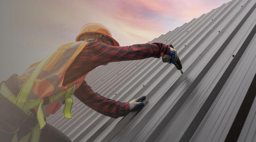 Professional gutter cleaning in Emporia, VA